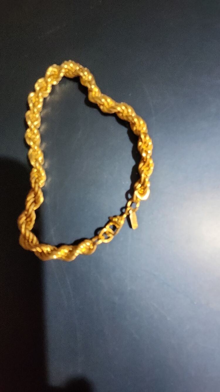 Vintage Monet Signed Gold Tone Rope Chain Bracelet Patented Lobster Style Clasp